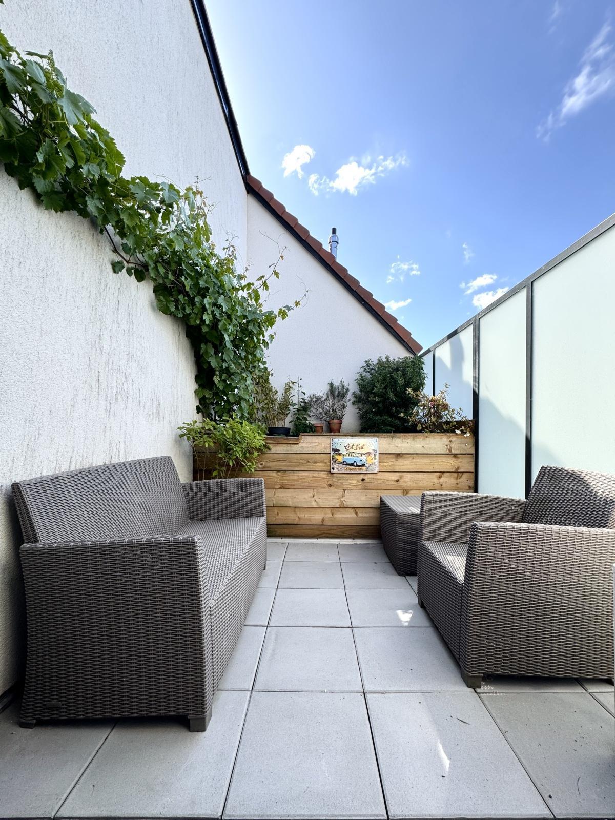 T3 de 66m2 : 2 terrasses, garage et parking 280 000 Euros FAI