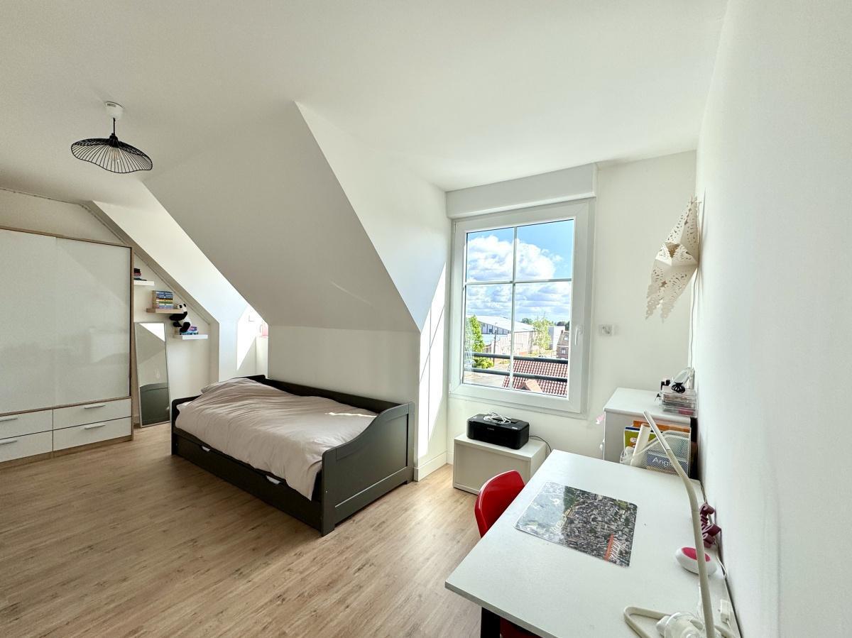 T3 de 66m2 : 2 terrasses, garage et parking 280 000 Euros FAI