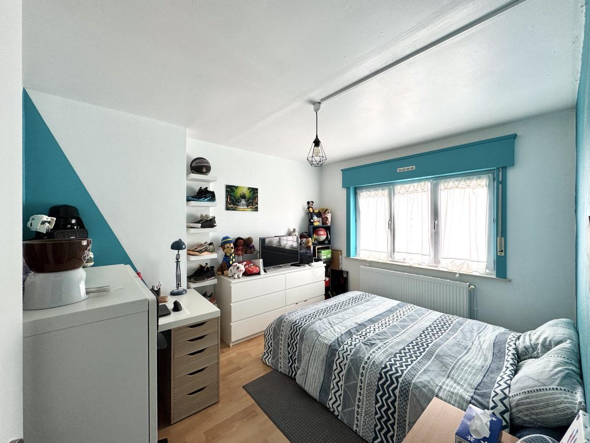 1960 rénovée 4/5 ch - 2 stat et jardin 299 000€