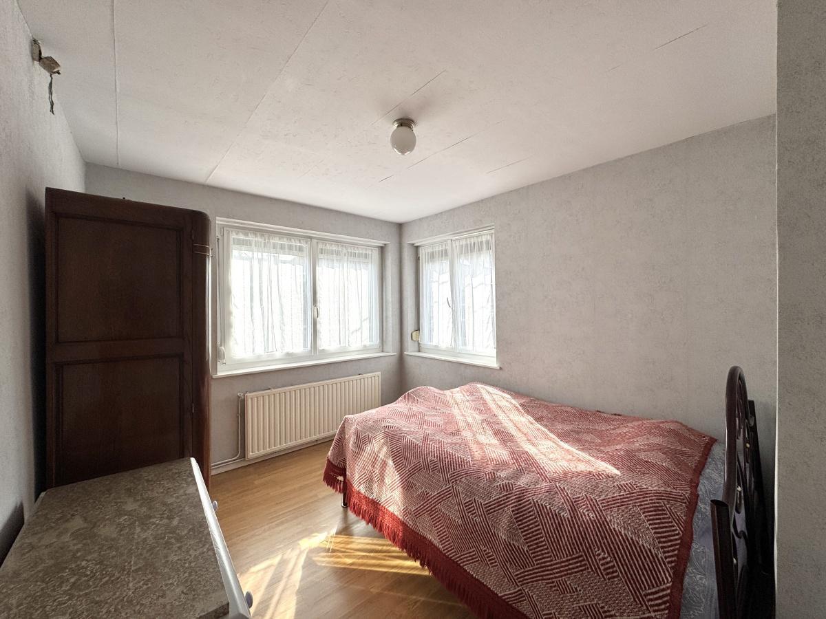 Maison des années 60 avec travaux 4ch et gge - 189000€ FAI
