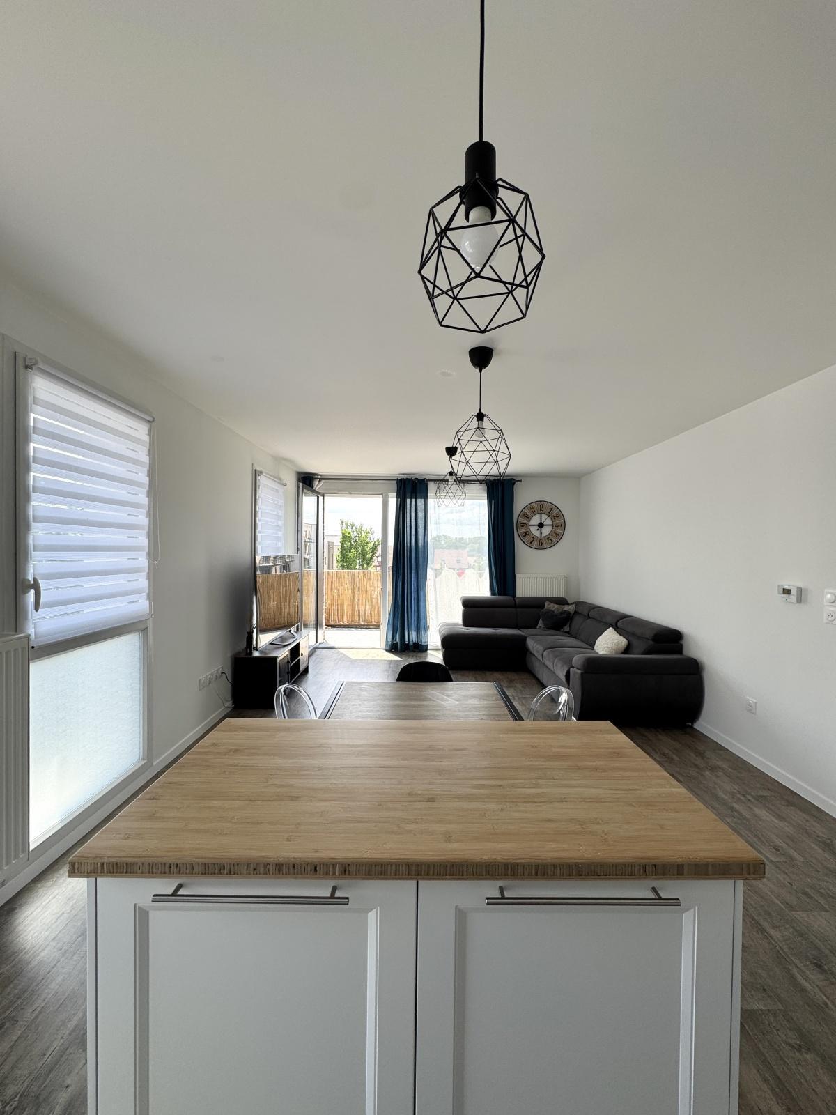 T3 de 65m2, balcon SO + 2 parkings 229 000 Euros FAI