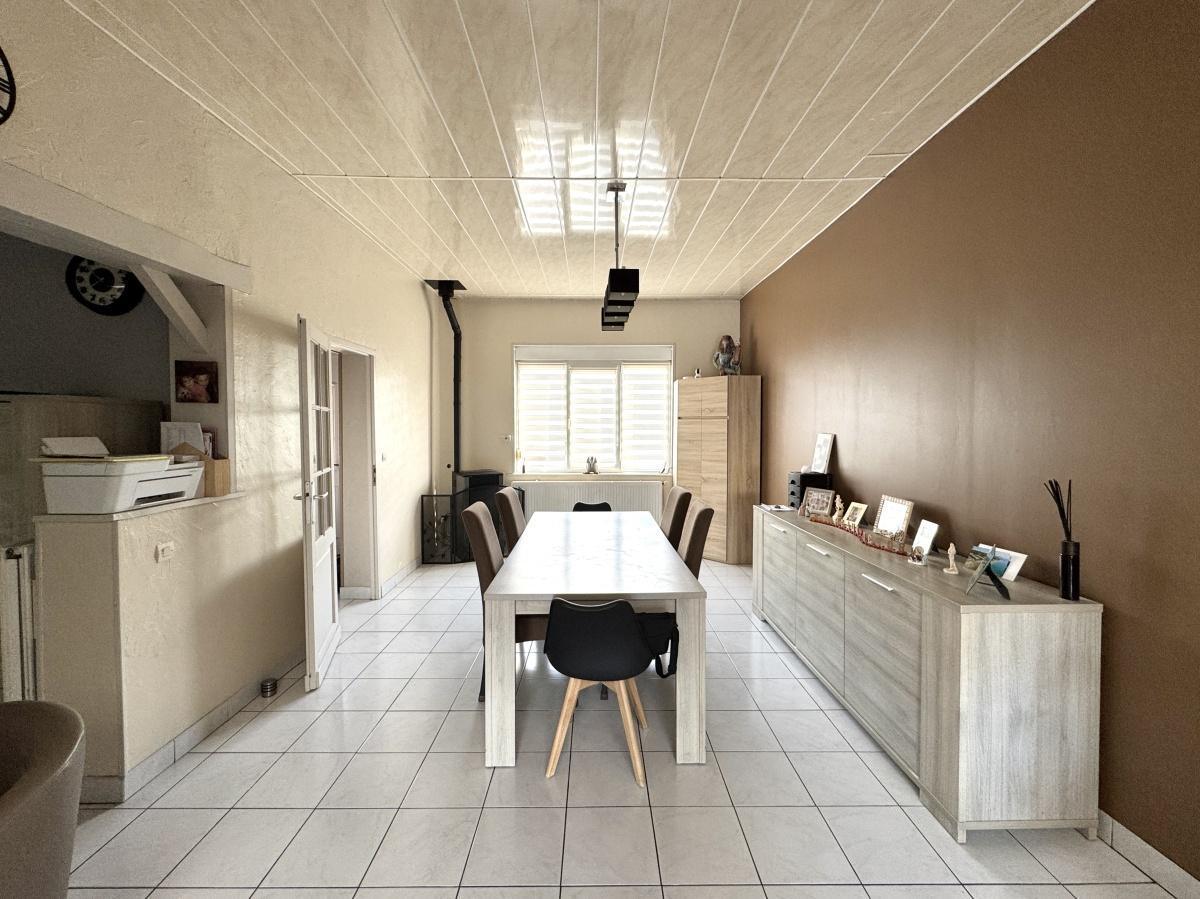 Maison 3ch jardin et stationnement 258 000 Euros FAI