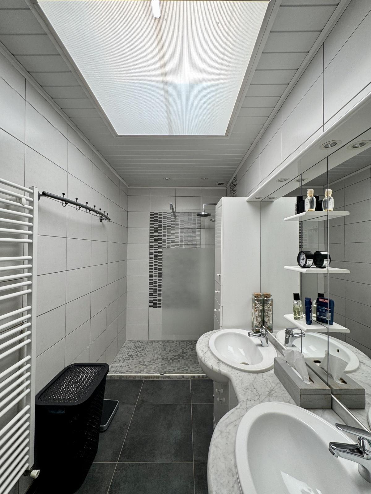 Maison 3 chambres / jardin et garage de 55m2 💰 279 000 Euros 