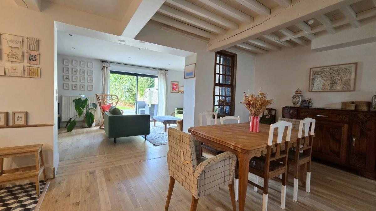 Maison récemment rénovée 4ch et jardin 420 000 Euros FAI