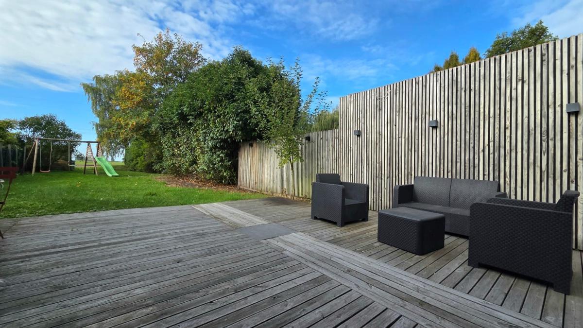 Maison récemment rénovée 4ch et jardin 420 000 Euros FAI