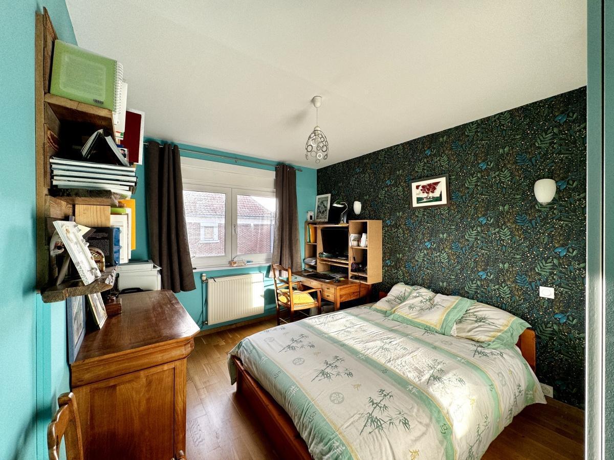 Semi ind. 3ch+bureau, jardin, Gge 365 000 FAI