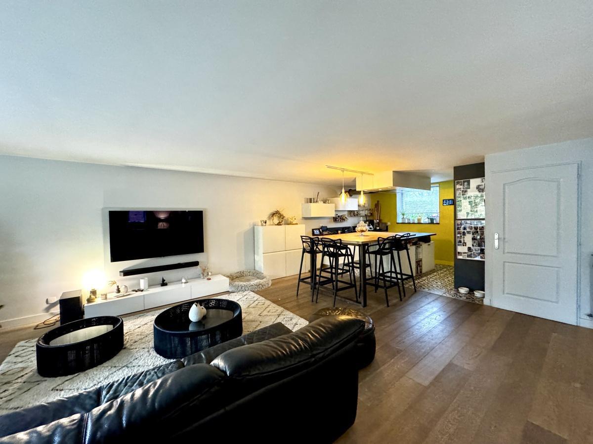 Hautevalle 4 ch jardin Garage : 515 000 Euros HAI