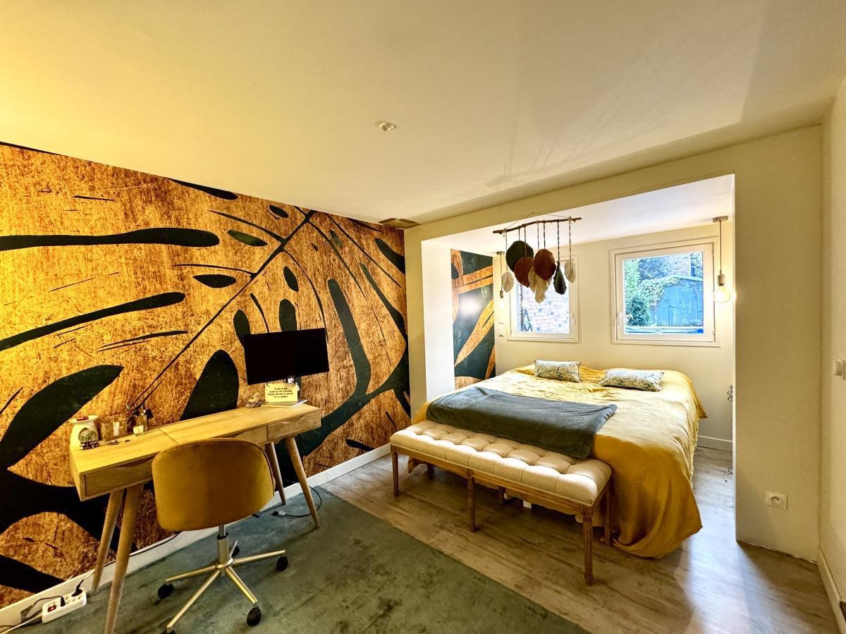 Hautevalle 4 ch jardin Garage : 515 000 Euros HAI