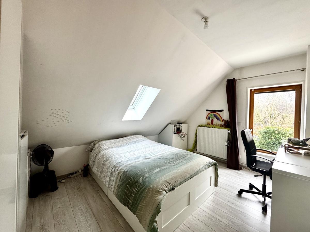 Hautevalle 4 ch jardin Garage : 515 000 Euros HAI