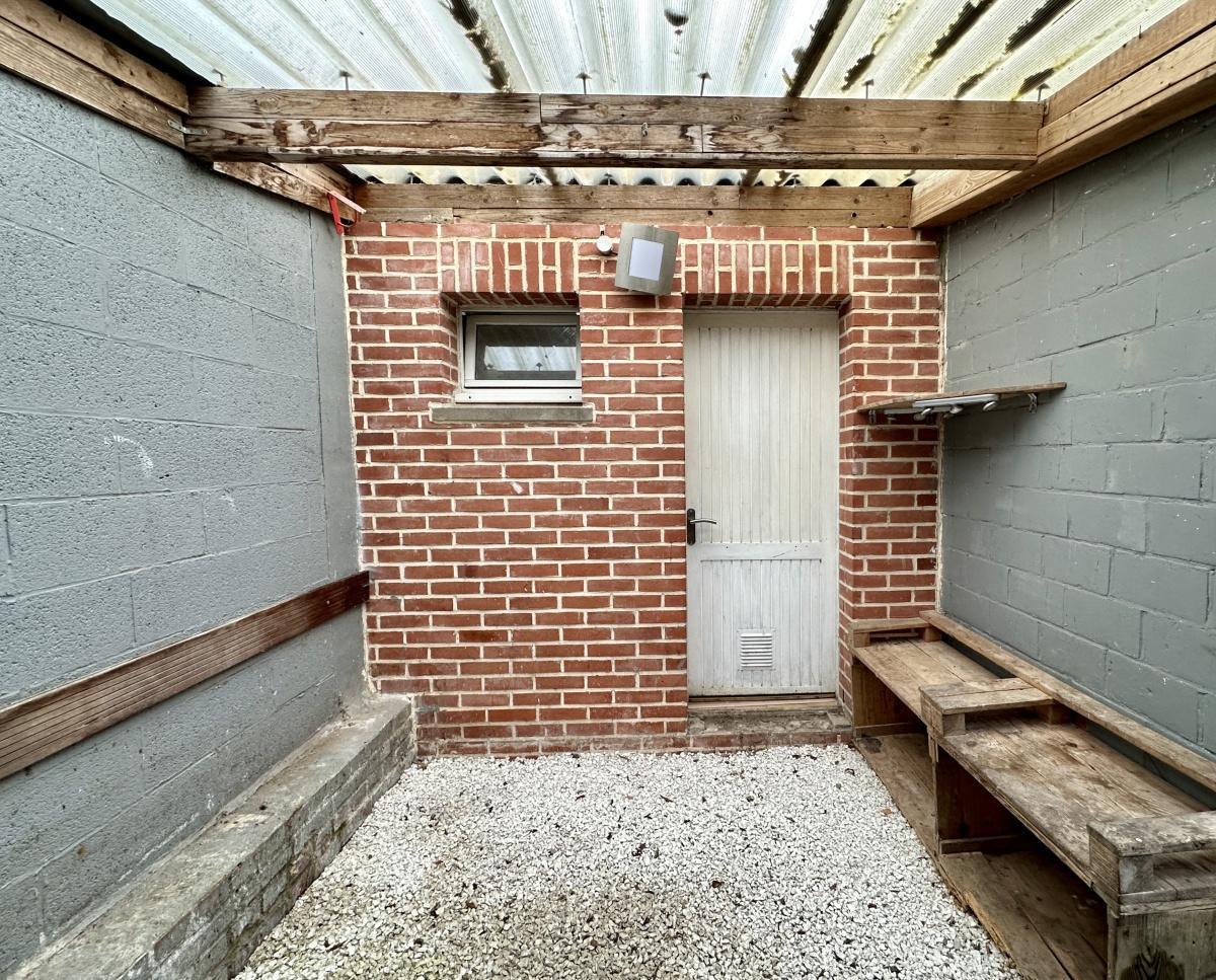 Centre ville maison rénovée 2 ch - cour + potentiel 175000€ HAI