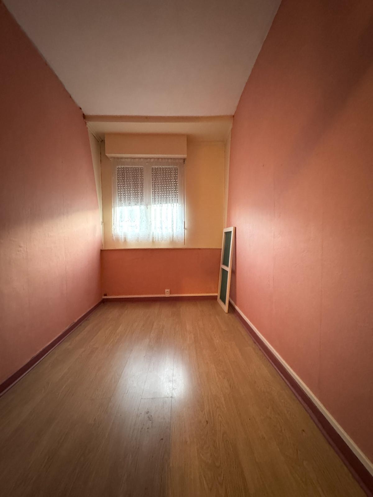 Maison de Ville à rénover 167 000 Euros HAI