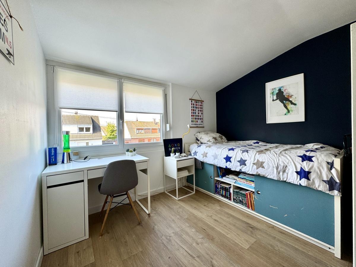 Maison familiale 5 chambres, jardin et Garage 365 000 Euros HAI