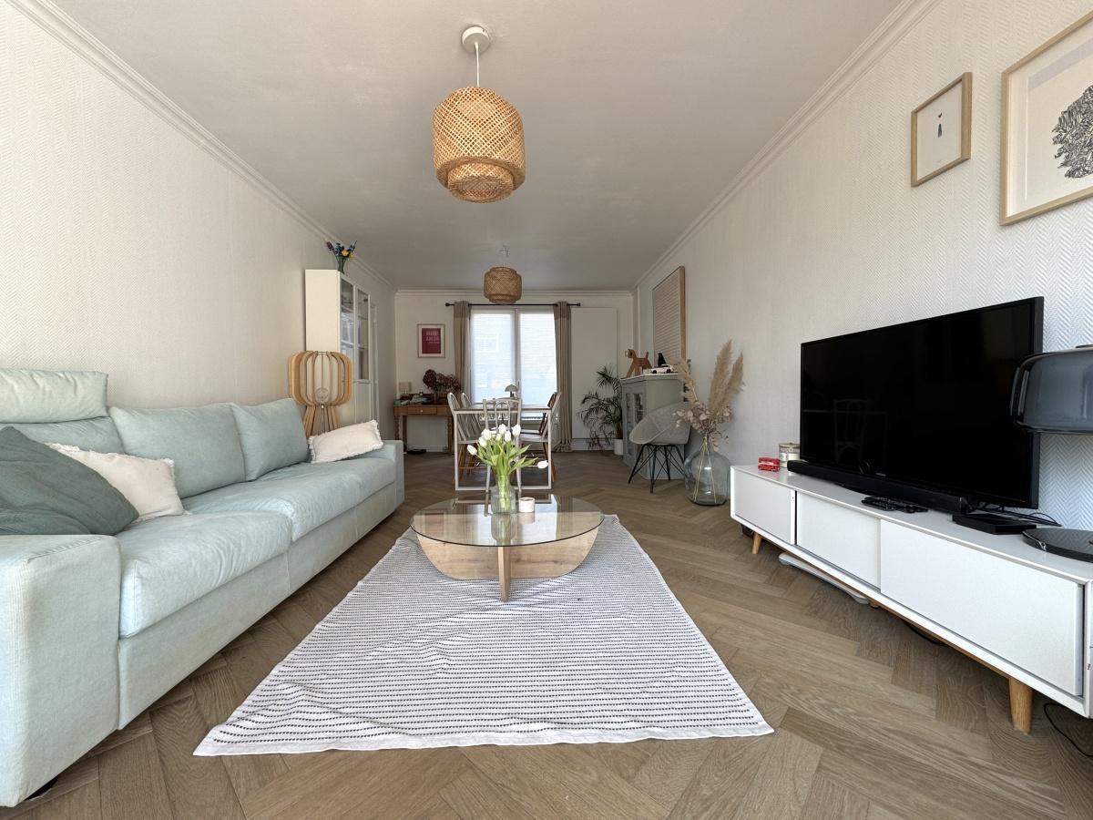 Maison familiale 5 chambres, jardin et Garage 365 000 Euros HAI