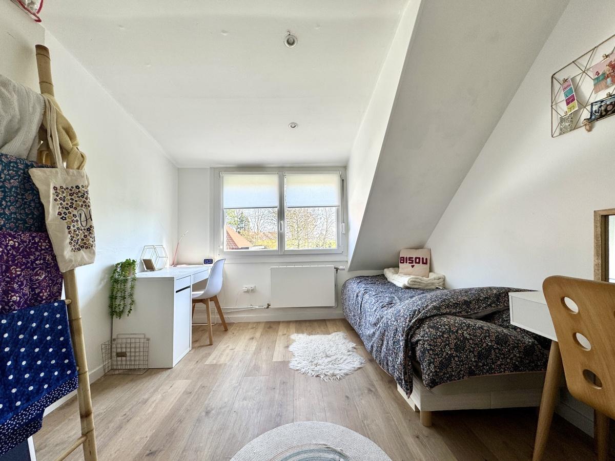 Maison familiale 5 chambres, jardin et Garage 365 000 Euros HAI