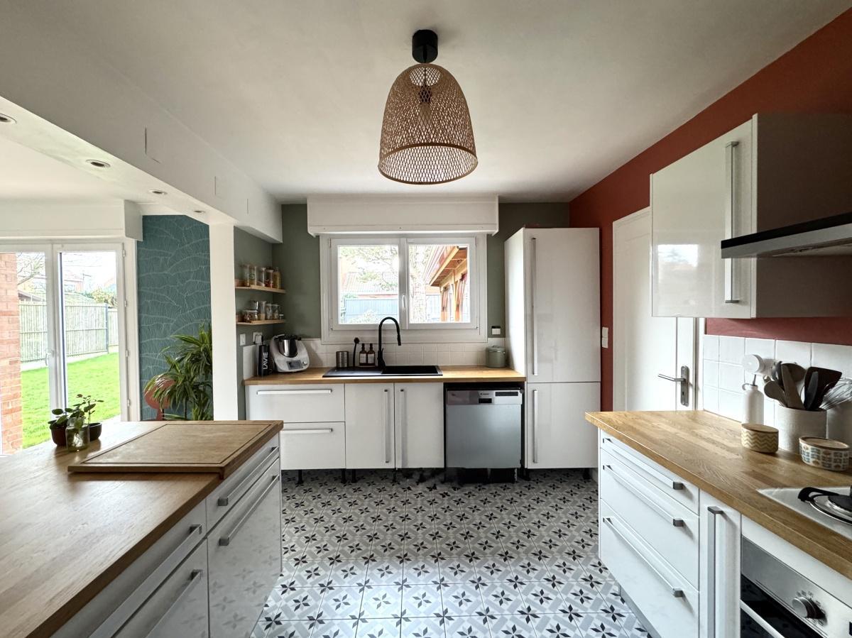 Semi indiv. 4ch, jardin gge et véranda 415 000 Euros FAI