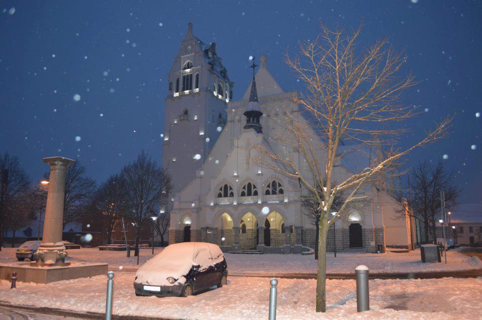 L'église de Linselles sous la neige