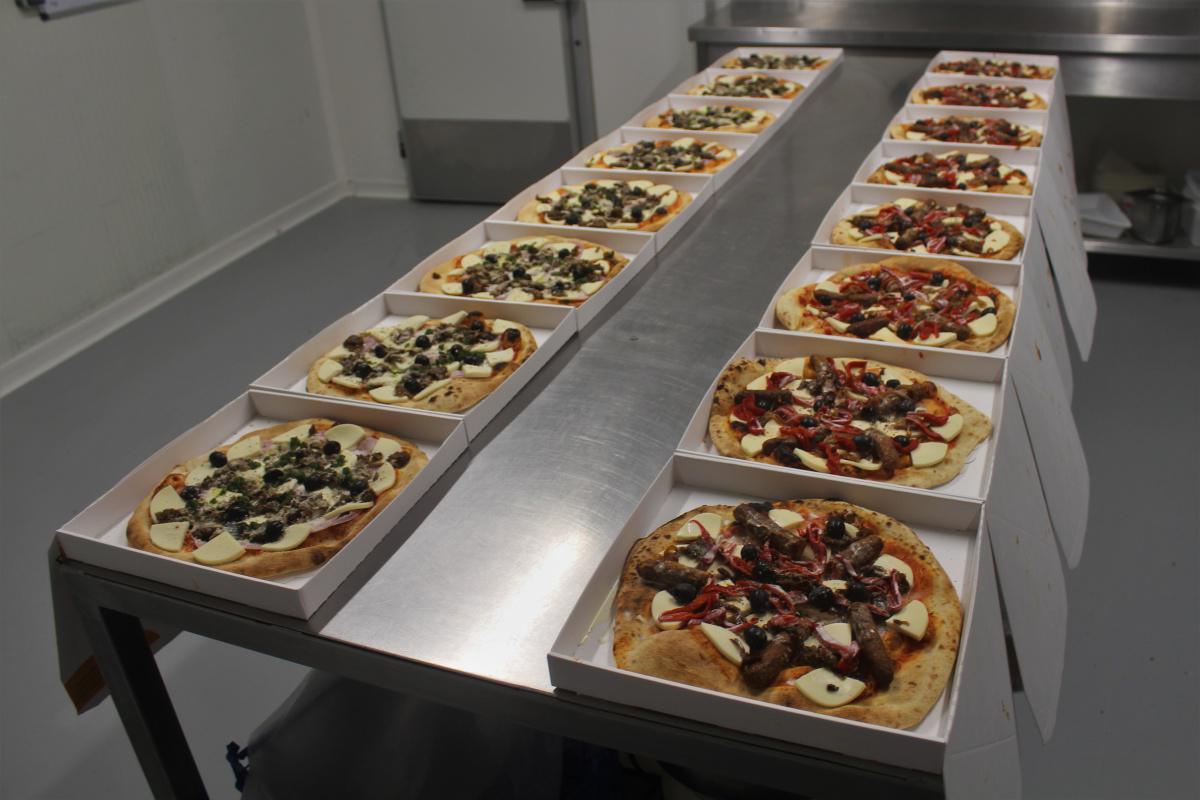 fabrication et livraison des pizzas