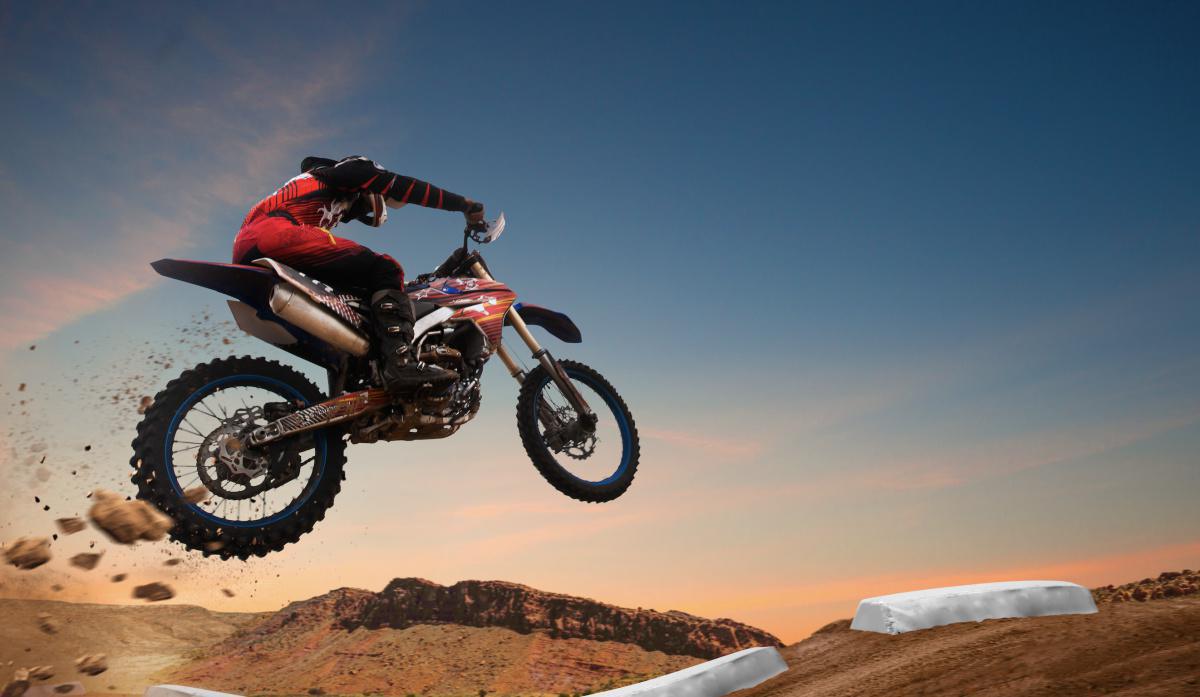 SuperCross de Chateauneuf les Martigues le 08 juillet 2023 avec votre CSE SuperCross de Chateauneuf les Martigues le 08 juillet 2023 avec votre CSE