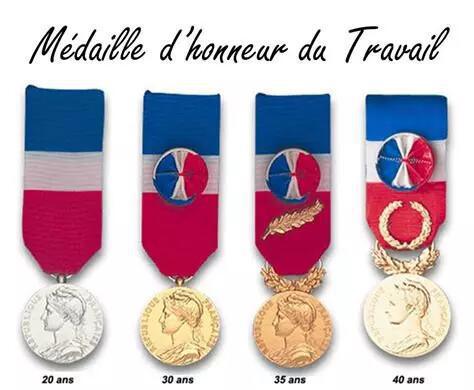 Mes Infos Utiles 2026 : Médaille du travail Mes Infos Utiles 2026 : Médaille du travail
