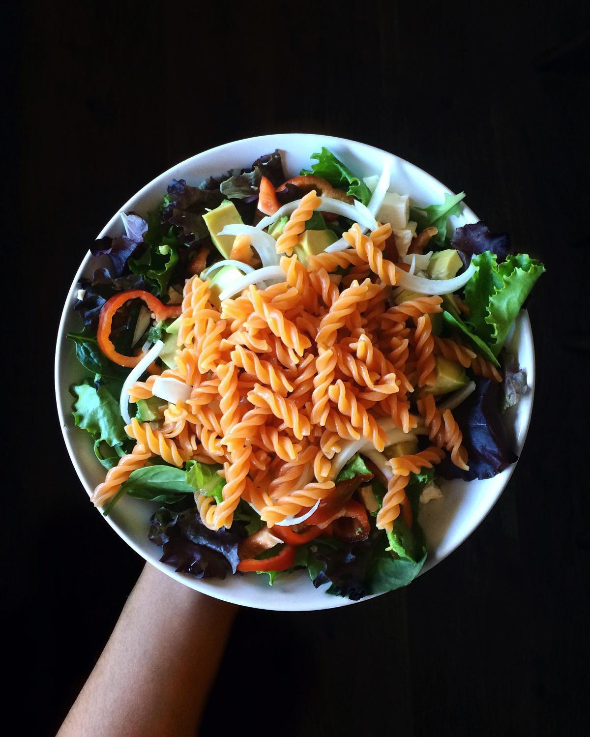 ENSALADA DE PASTA DE LENTEJA ROJA (4 PAX)