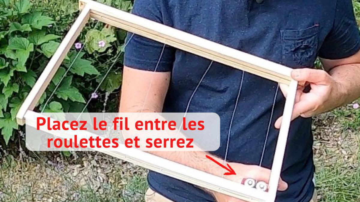 Comment tendre/ retendre les fils d'un cadre de ruche ? Comment tendre/ retendre les fils d'un cadre de ruche ?