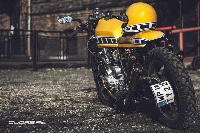 This Yamaha XJ600 cafe racer is fit for TEOTWAWKI!
