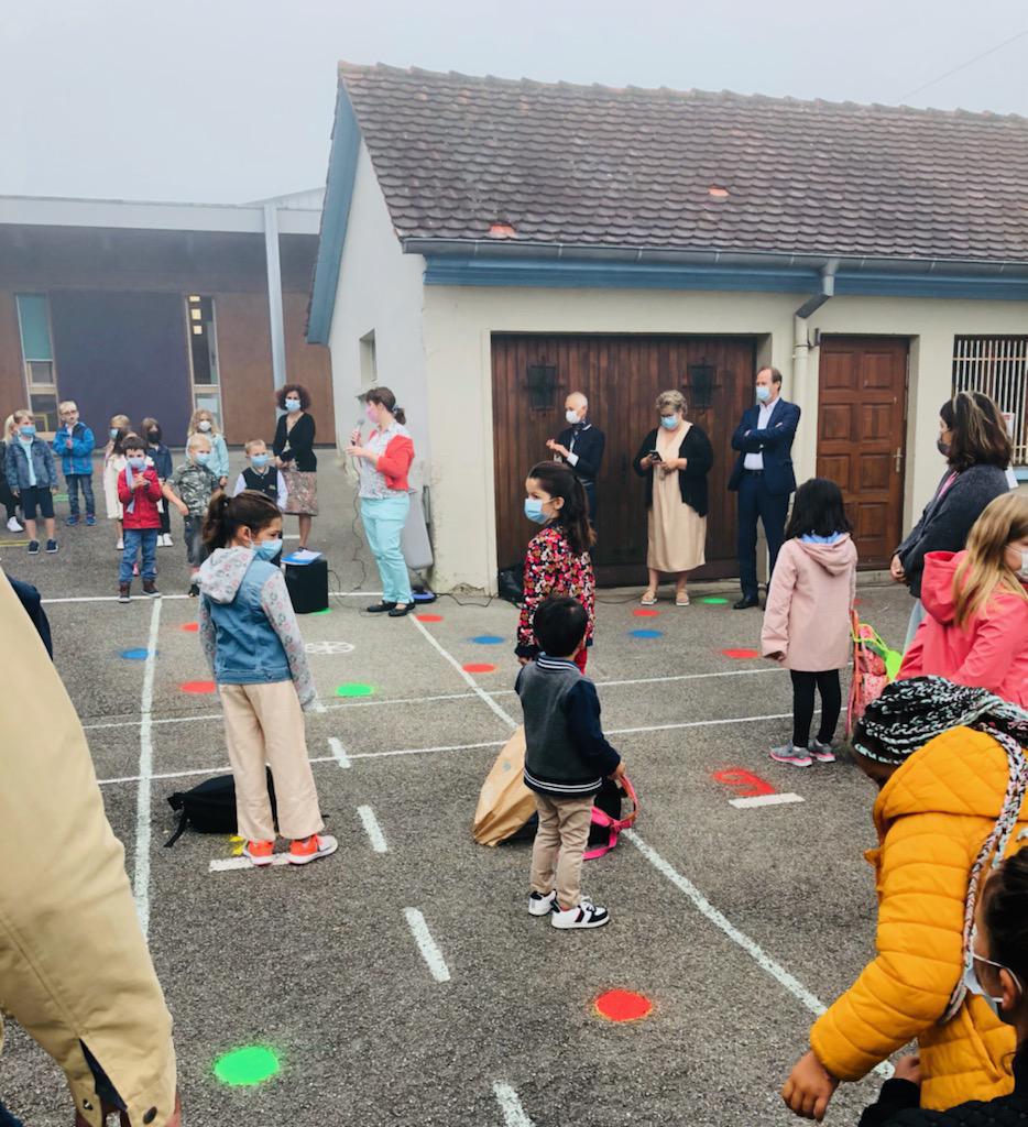 Rentrée des classes : Visite du Député Bruno FUCHS Rentrée des classes : Visite du Député Bruno FUCHS