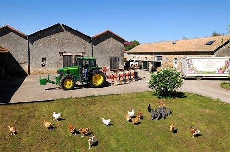 FERMES OUVERTES 