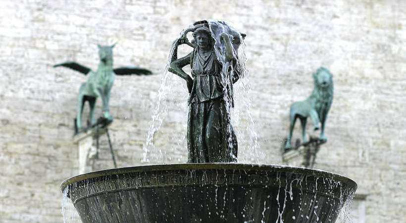 Fontana Maggiore Fontana Maggiore