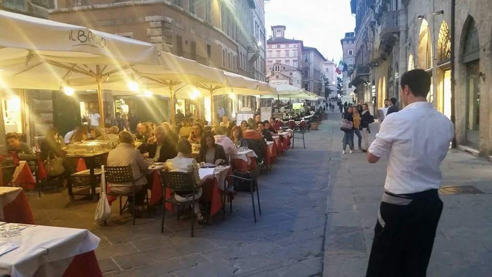 Il Bacio Ristorante Pizzeria - Corso Vannucci Il Bacio Ristorante Pizzeria - Corso Vannucci
