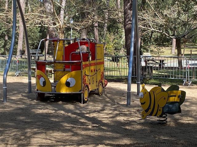 Pendant les travaux, les jeux ne sont pas accessibles. Pendant les travaux, les jeux ne sont pas accessibles.