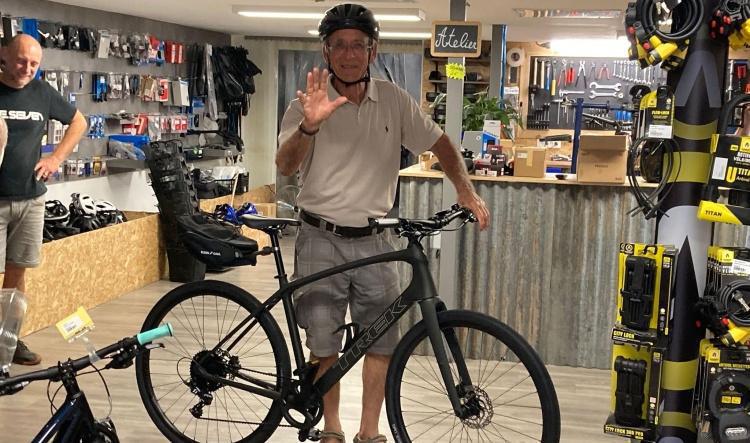 Le vélo du Président d'honneur est arrivé !