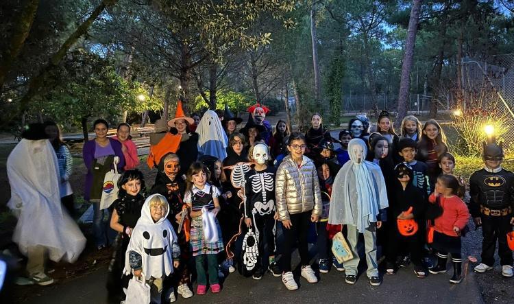 Tournée d’Halloween : un grand succès en images