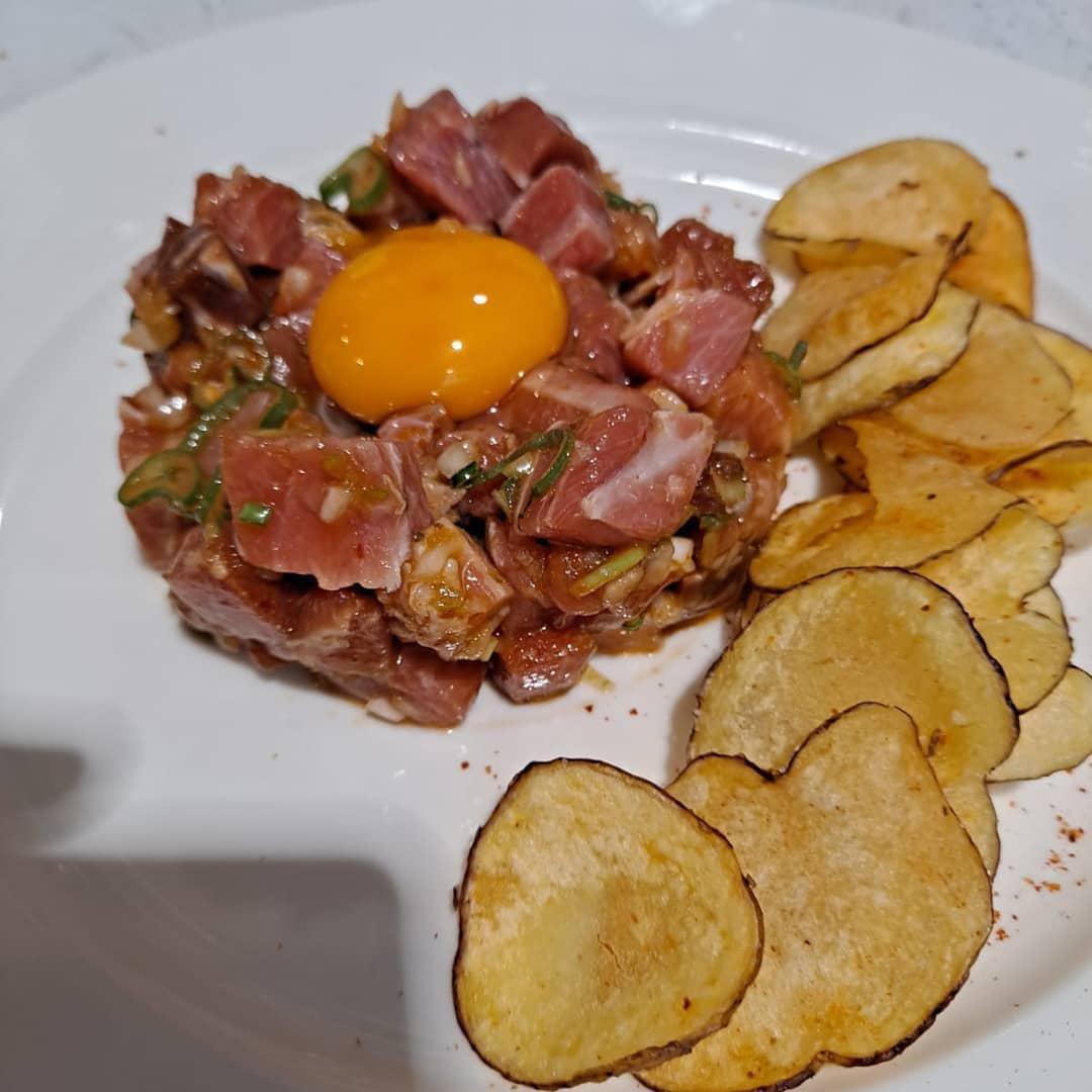 Atún y cortes del pescado. El Itamae manda.