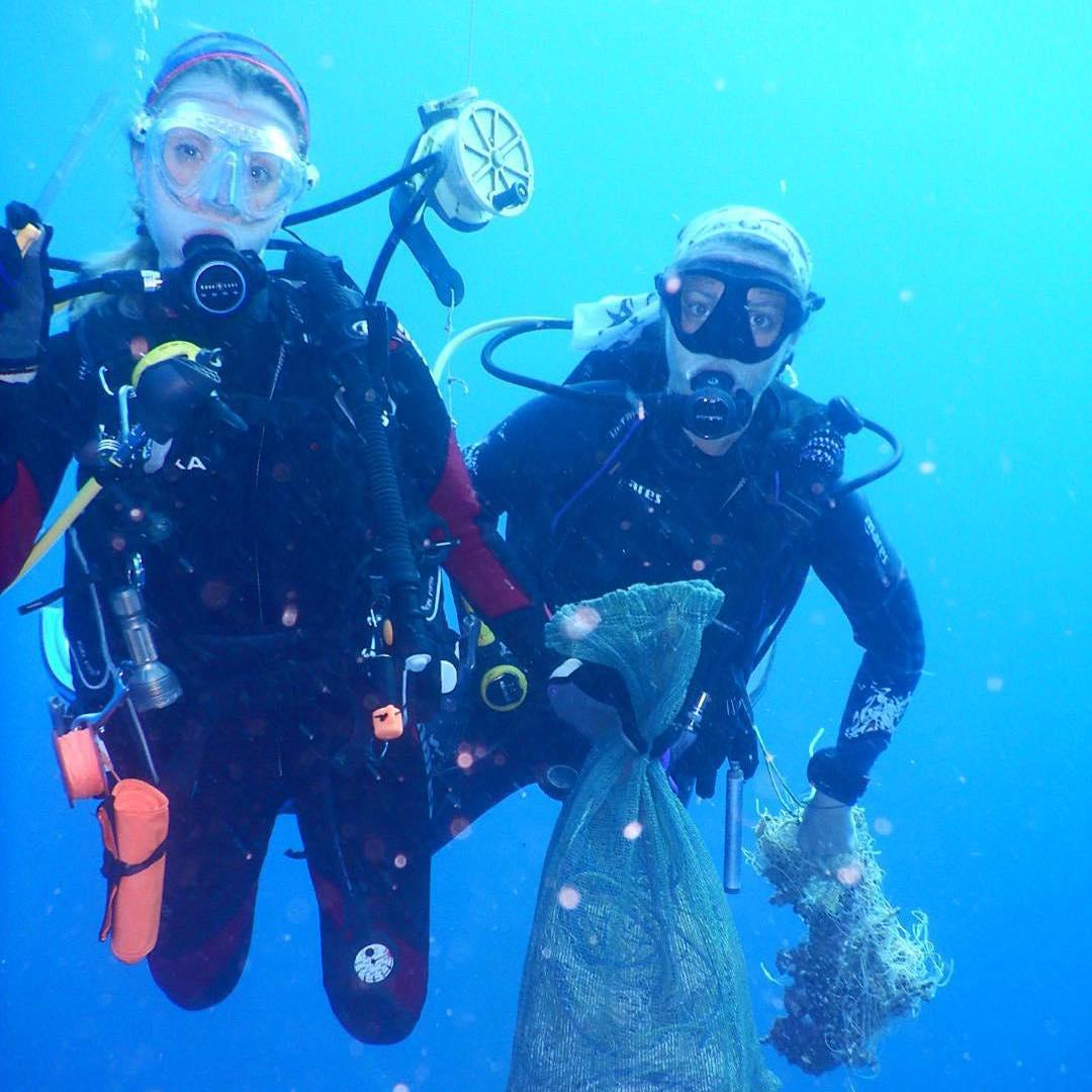 Spanish Dancer Divers Spanish Dancer Divers