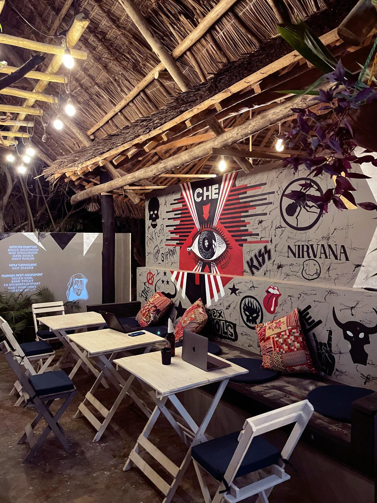 CHÉ ROCK BAR & RESTAURANT CHÉ ROCK BAR & RESTAURANT