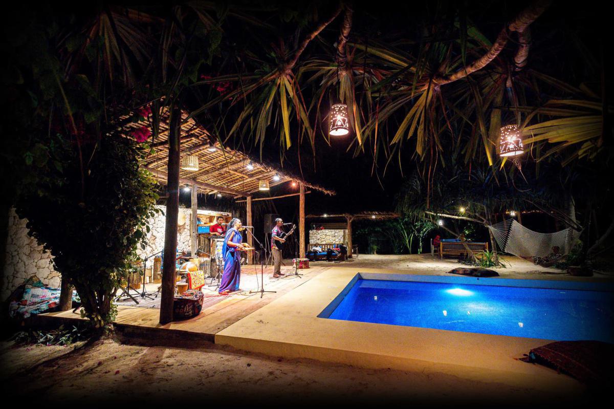 Friday LIVE MUSIC 📍 BANDAS, Matemwe ▶️ Free entrance Friday LIVE MUSIC 📍 BANDAS, Matemwe ▶️ Free entrance