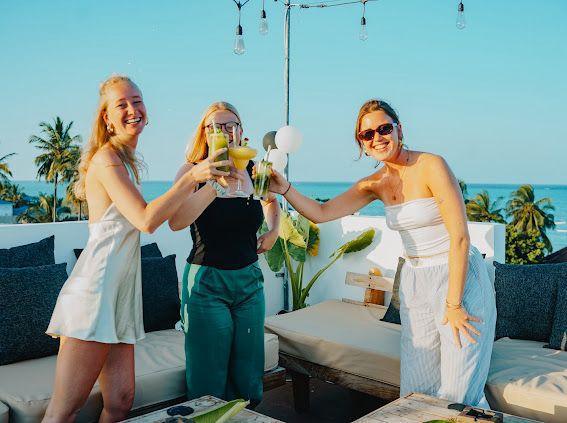 Friday Sundowner📍Hi SkyBar, Paje ▶️ Free Entry