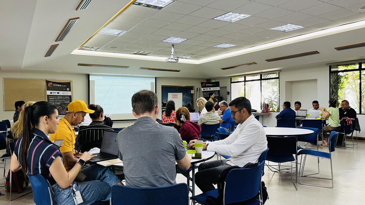 Compañía Nacional de Chocolates, aliado del Proyecto Clima LoCa del CIAT Compañía Nacional de Chocolates, aliado del Proyecto Clima LoCa del CIAT