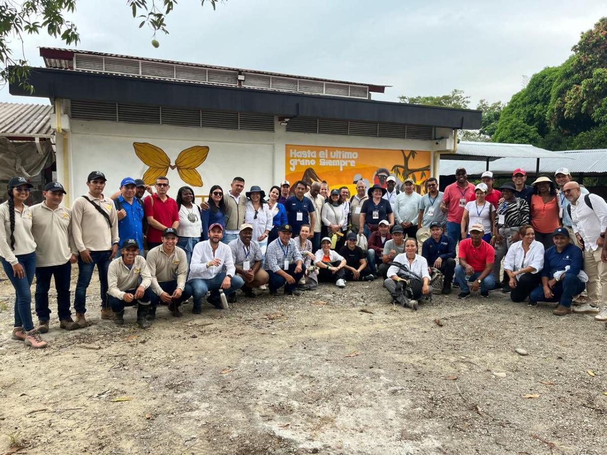 Jornada de Intercambio entre las APP de cacao - Programa Nuestra Tierra Próspera Jornada de Intercambio entre las APP de cacao - Programa Nuestra Tierra Próspera
