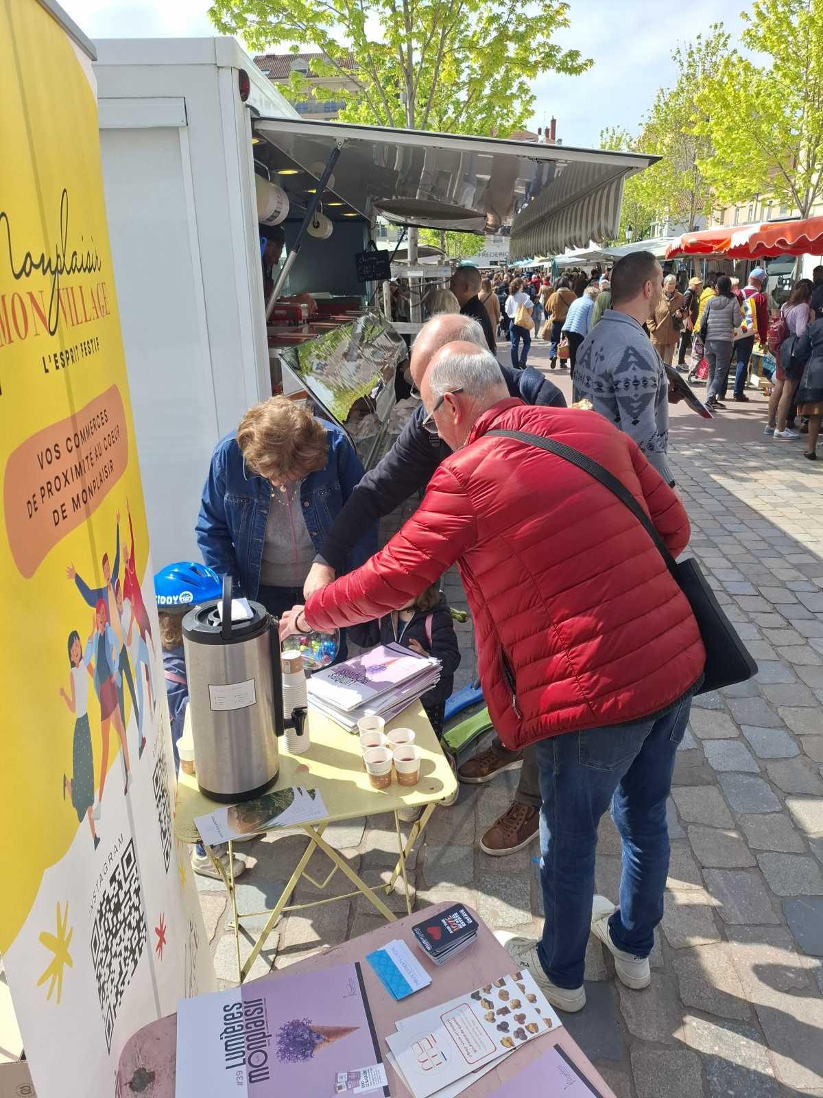 Le nouveau numéro de "Lumières sur Monplaisir" est arrivé ! Le nouveau numéro de "Lumières sur Monplaisir" est arrivé !