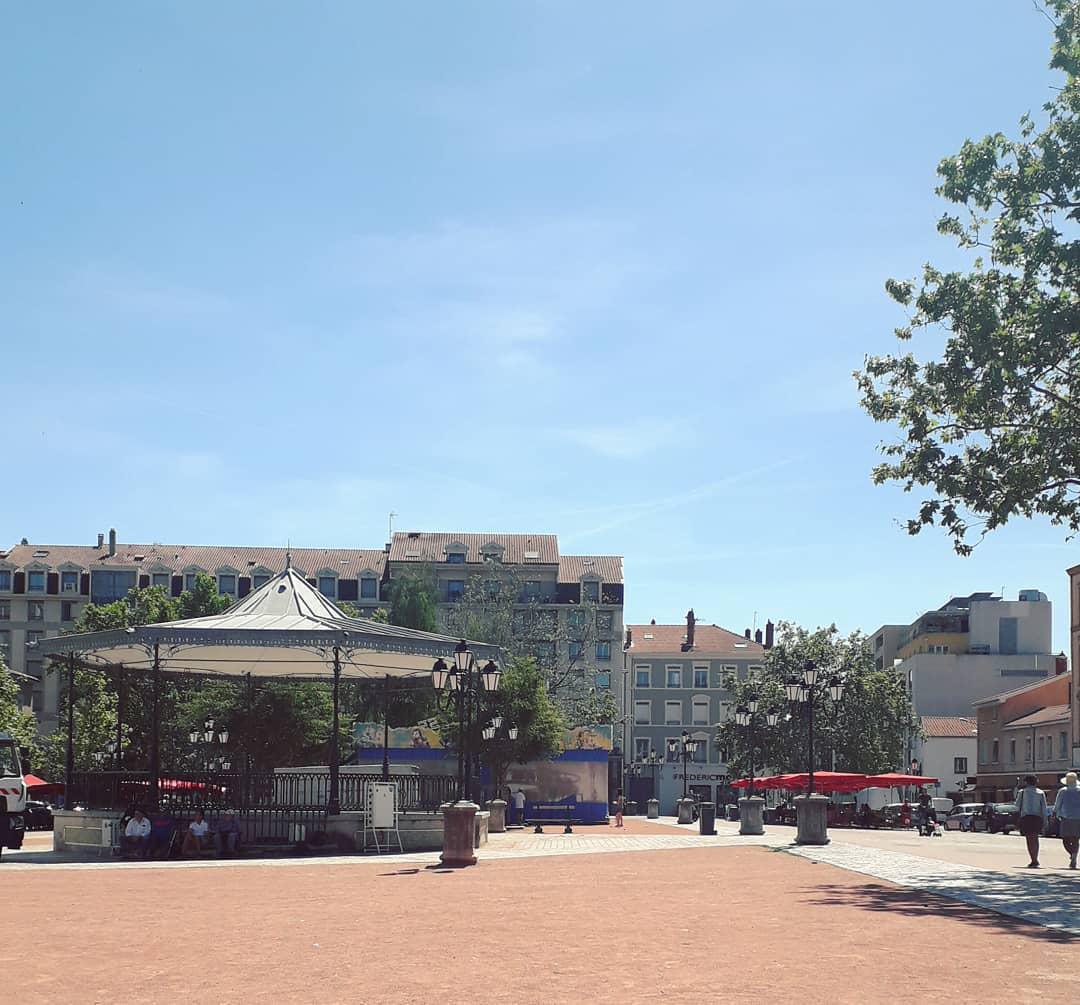Le quartier Monplaisir
