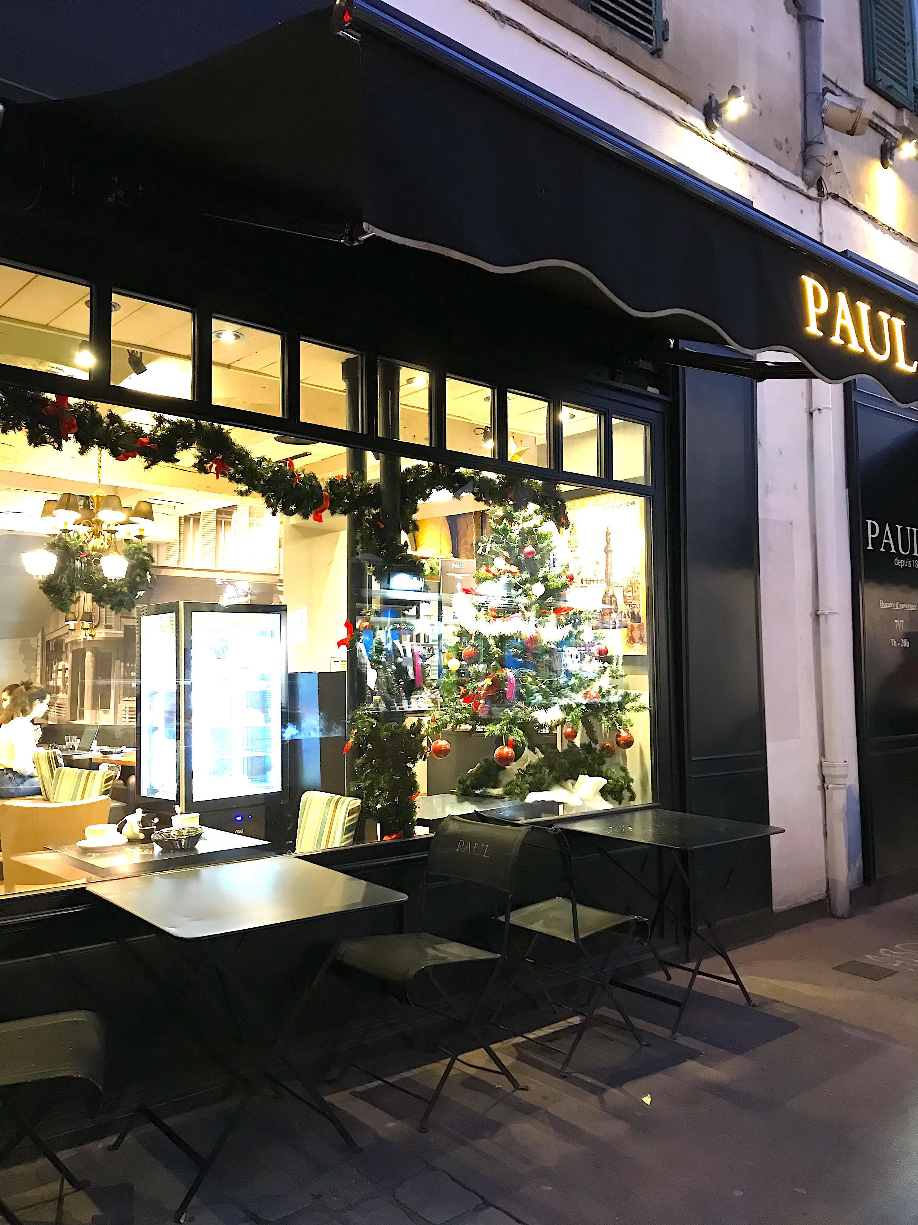 📣Les vitrines de Noël des commerçants !🎄🎁