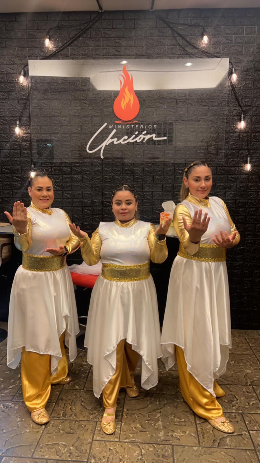 Ministerio de Danza Uncion y Fuego.