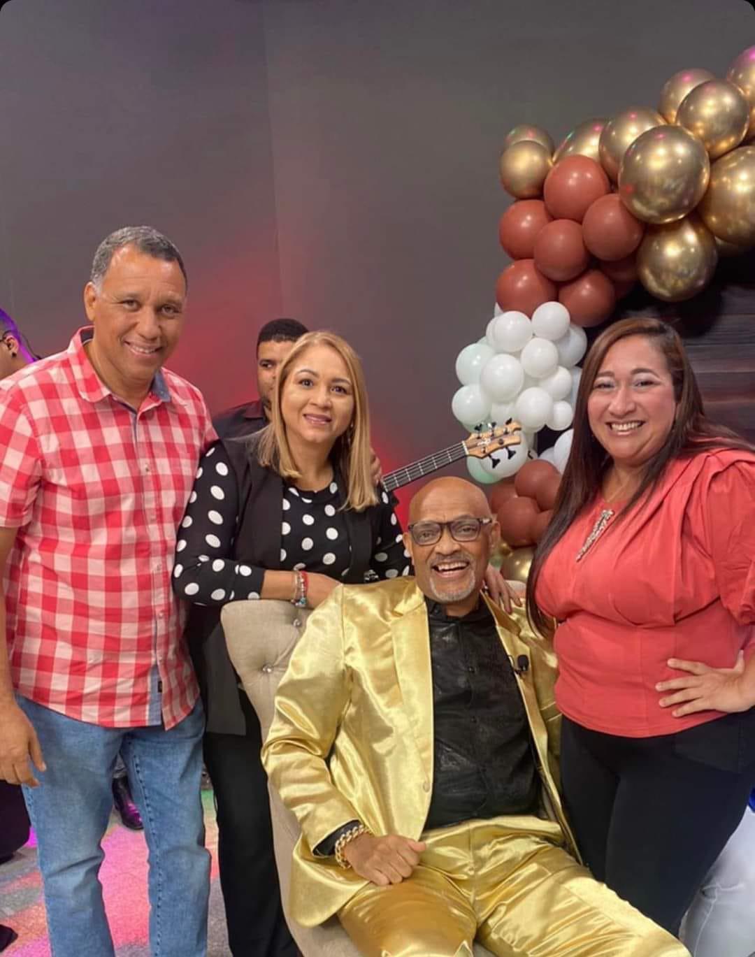 Nelson Javier ¨El Cocodrilo¨ celebra 40 años en la comunicación