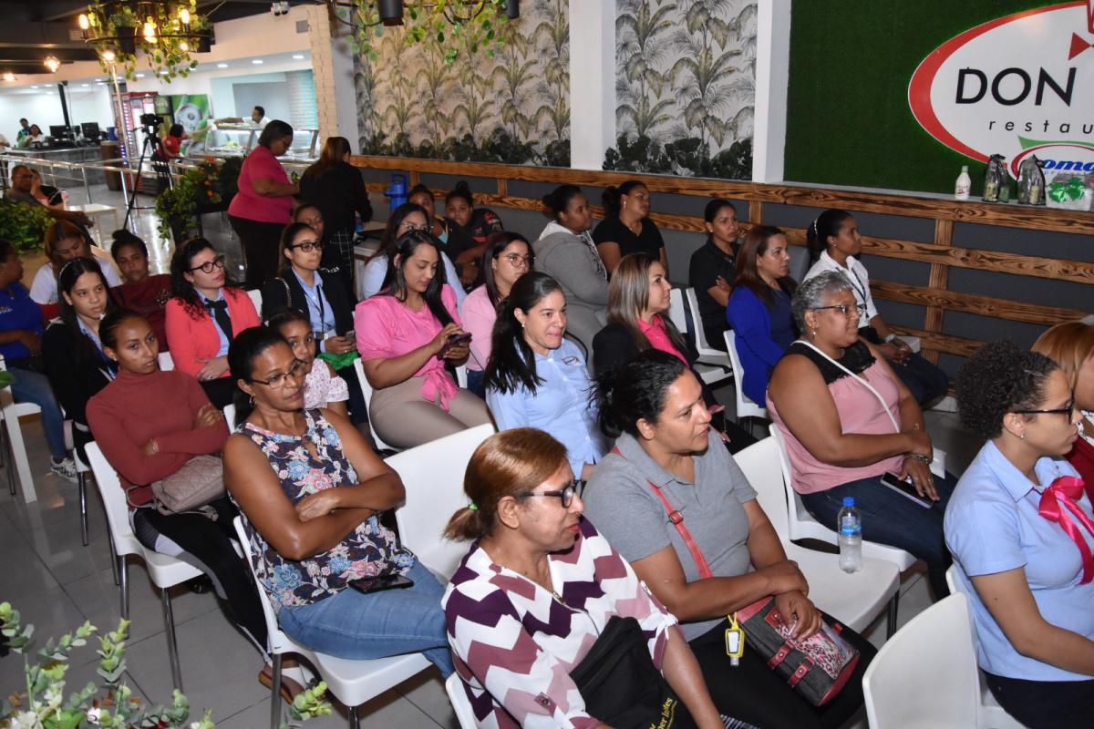 Gran Inicio del Yoma Mujer 