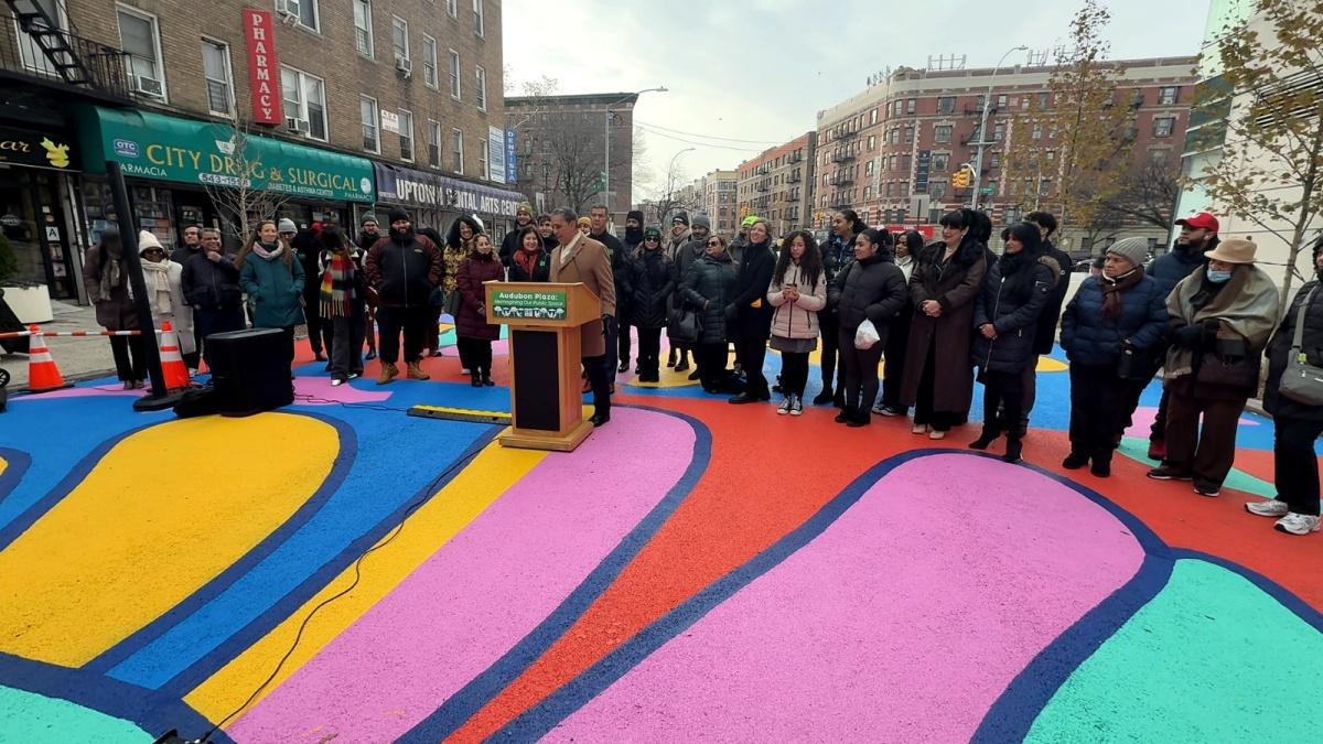 Washington Heights celebra un nuevo corazón cultural: Inauguran la Plaza Audubon y el mural “De Lo Mio”, un homenaje vibrante a la comunidad latina Washington Heights celebra un nuevo corazón cultural: Inauguran la Plaza Audubon y el mural “De Lo Mio”, un homenaje vibrante a la comunidad latina