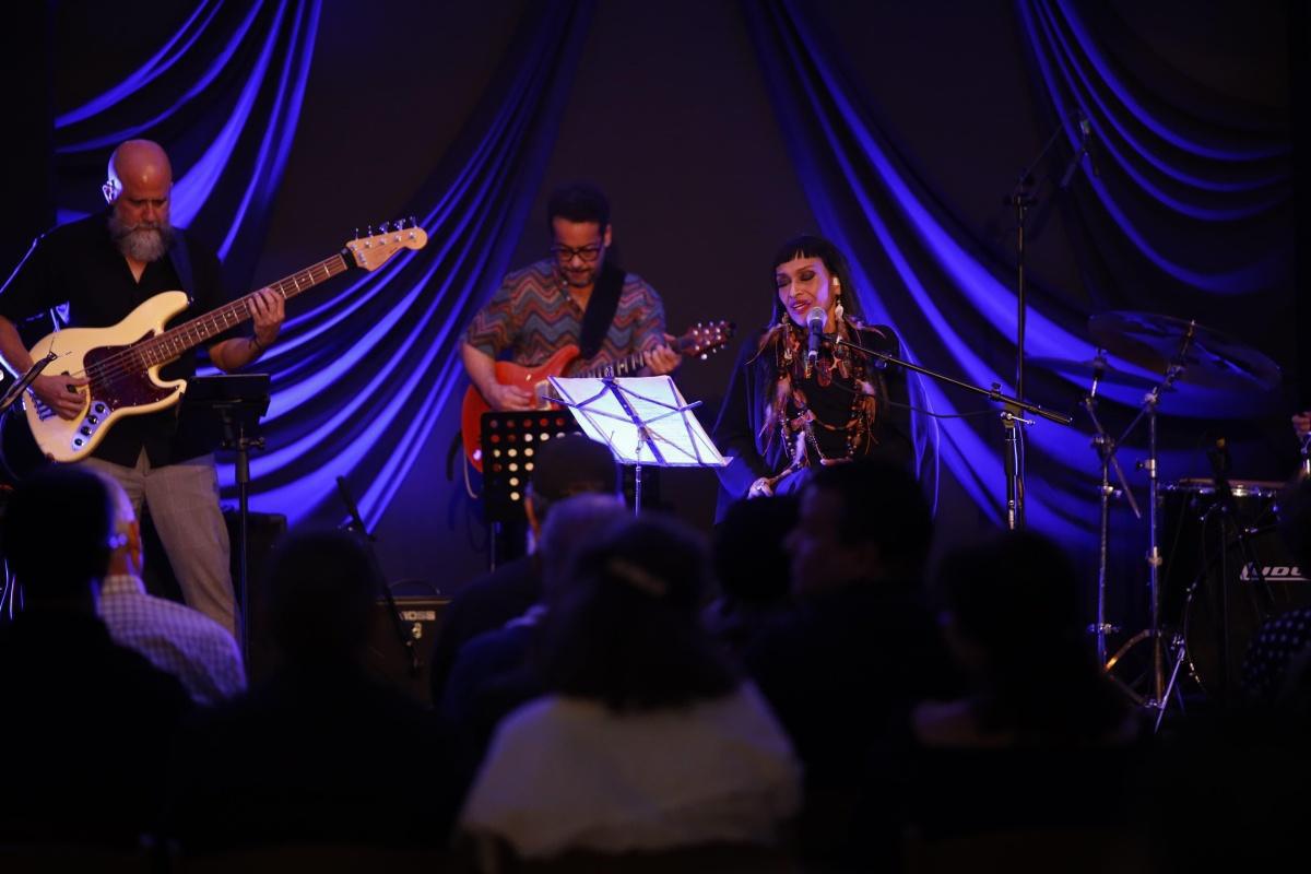 Pat Pereyra protagoniza mágica noche en Centro Cultural Banreservas