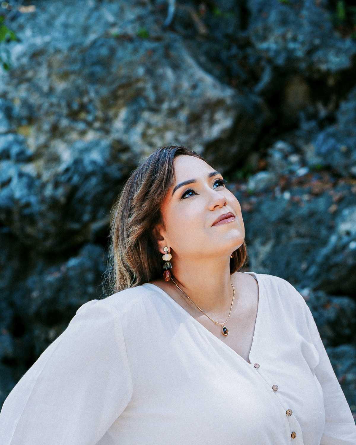 En el contexto de Semana Santa, Karen Michelle presenta “Espíritu Santo”, una canción nacida en medio de la oración