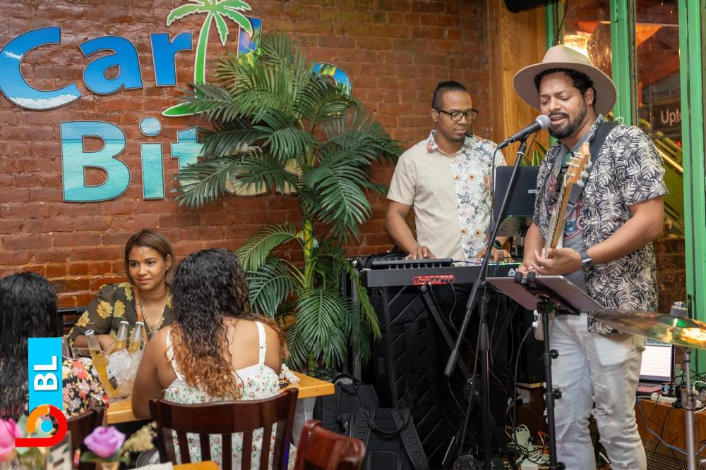 RIOZ y su banda logra impactante presentación en Caribe Bites (13)
